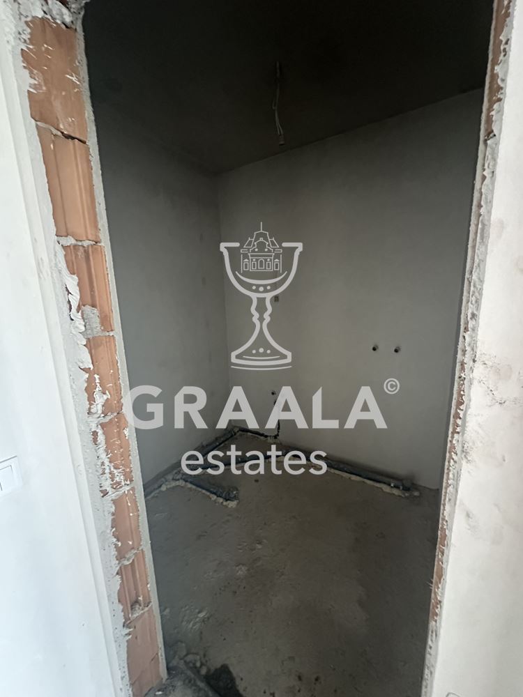 🏡 Югоизточен тристаен апартамент в Малинова долина - 0
