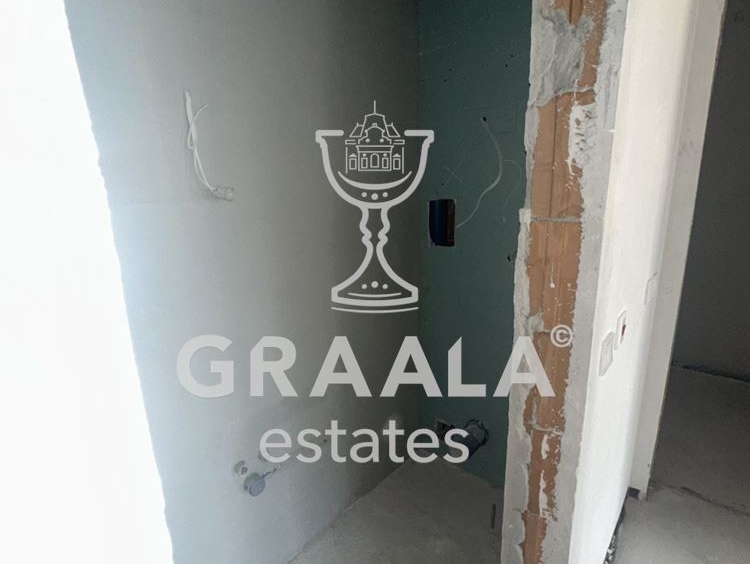 🏡 Югоизточен тристаен апартамент в Малинова долина - 0